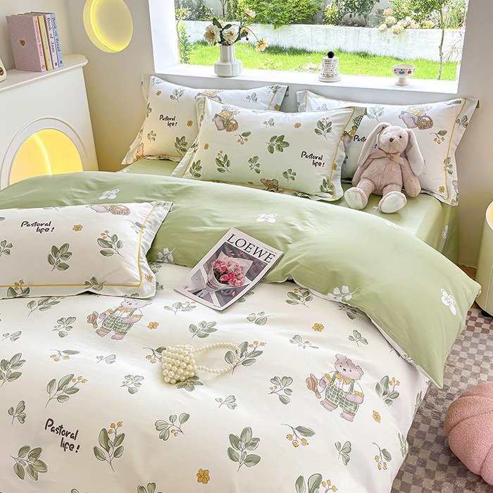 91家纺网 家纺一手货源 找家纺 宇彬家纺 2026直播新款13070全棉纯棉印花单双人被套喷气小清新简约热款学生被罩 米粒熊