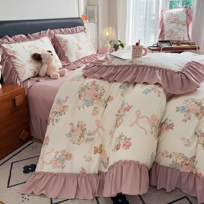 91家纺网 家纺一手货源 找家纺 锦格家纺 2026春夏新款古法水洗棉花边床盖款四件套 花慕里