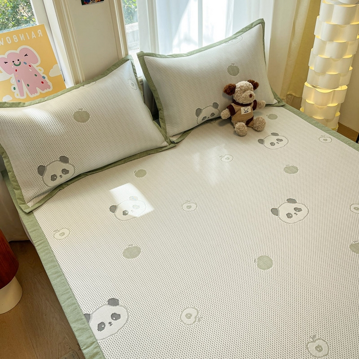 91家纺网 家纺一手货源 找家纺 雅居纺家纺 2026新款A类加厚三明治底提花小清新凉感席床单款凉席席子 平安熊猫