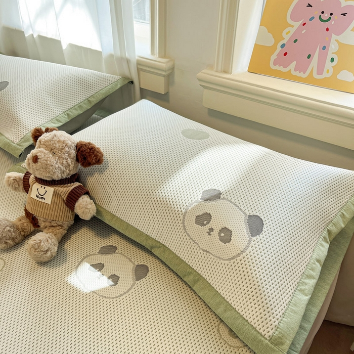 91家纺网 家纺一手货源 找家纺 雅居纺家纺 2026新款A类加厚三明治底提花小清新凉感席床单款凉席席子 平安熊猫