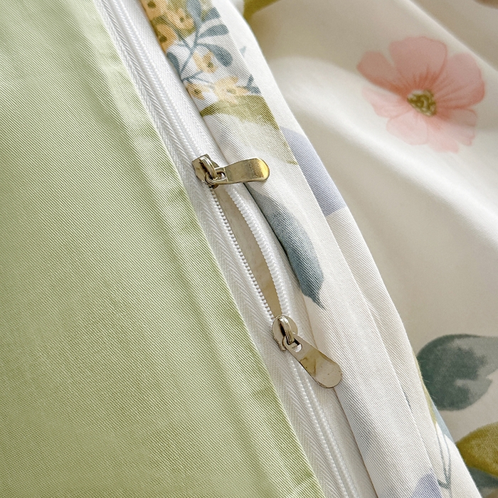 91家纺网 家纺一手货源 找家纺 宇彬家纺 2026直播新款13070全棉纯棉印花单双人被套喷气小清新简约热款学生被罩 秘境(新)