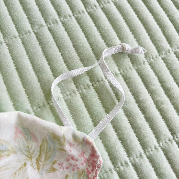 91家纺网 家纺一手货源 找家纺 锦格家纺 2026春夏新款古法水洗棉花边床盖款四件套 清花若雨