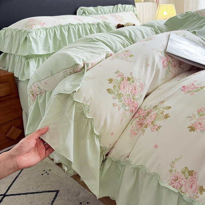 91家纺网 家纺一手货源 找家纺 锦格家纺 2026春夏新款古法水洗棉花边床盖款四件套 清花若雨