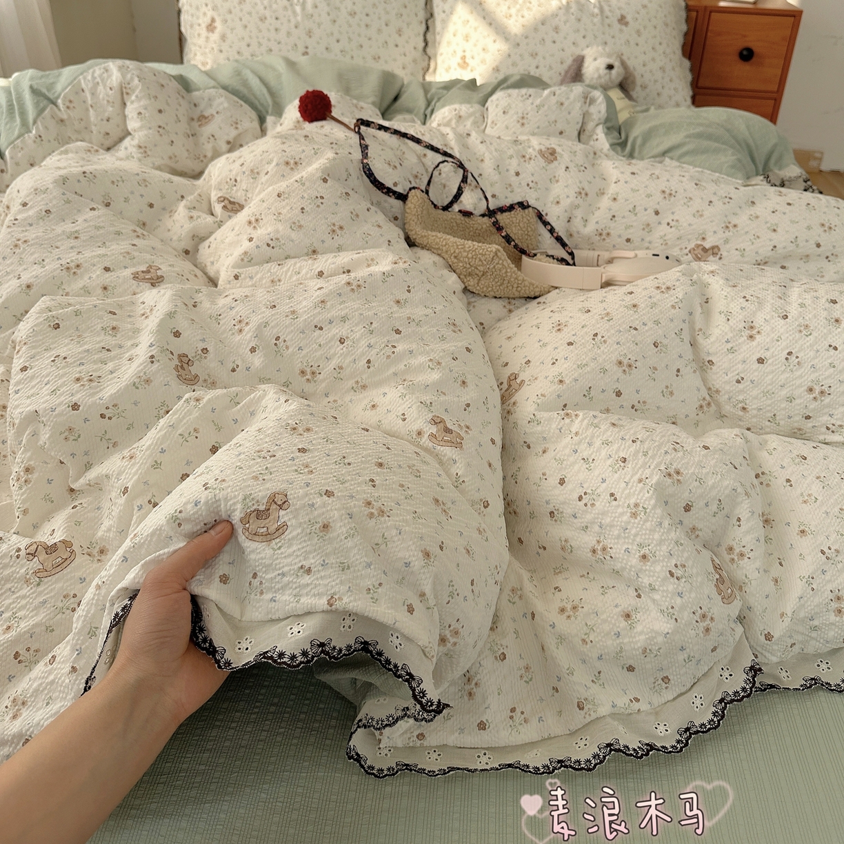 91家纺网 家纺一手货源 找家纺 （总）顾里家纺 2026新款法式复古花边三层纱四件套（会员-2元）