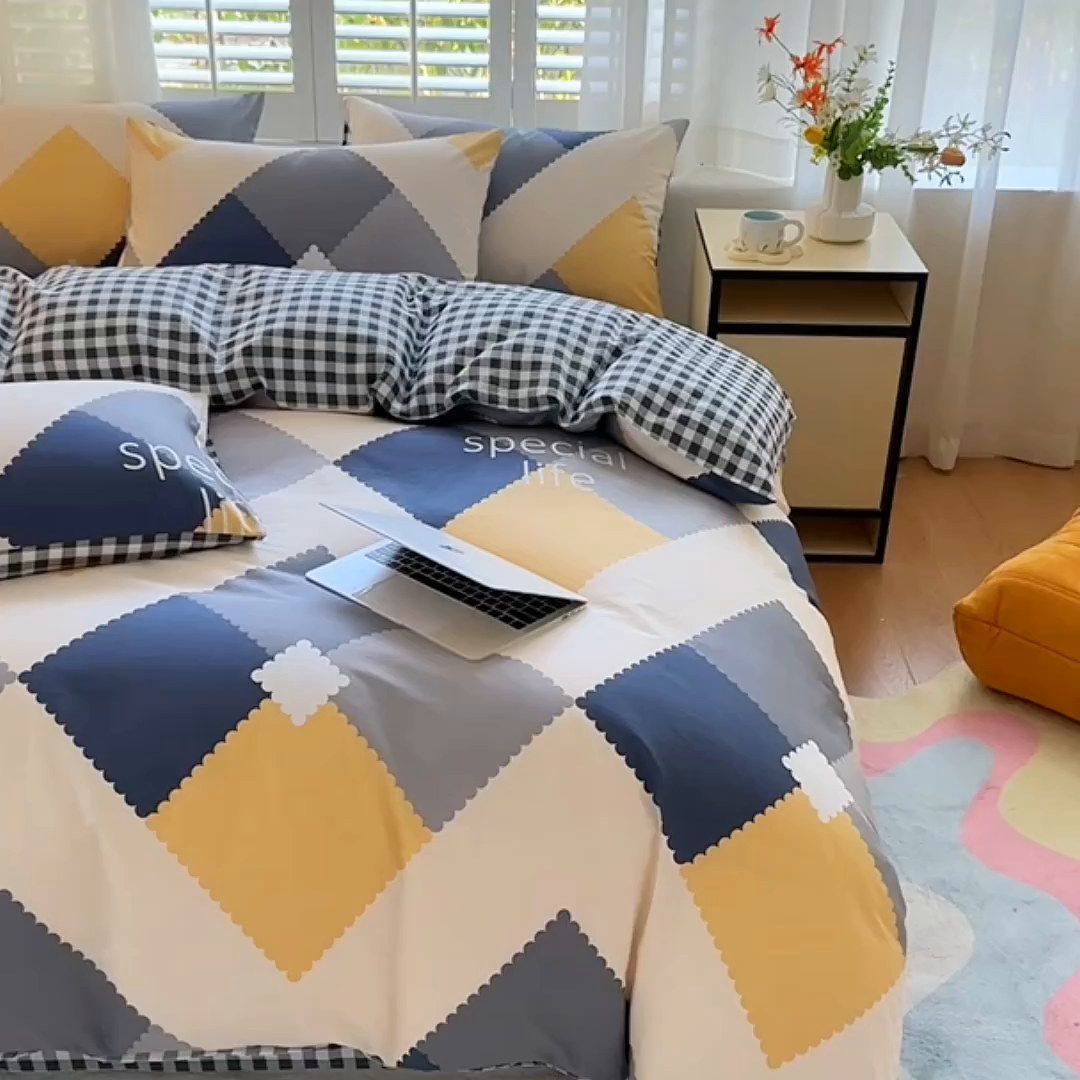 91家纺网 家纺一手货源 找家纺 宇彬家纺 2026直播新款13070全棉纯棉印花单双人被套喷气小清新简约热款学生被罩 简爱