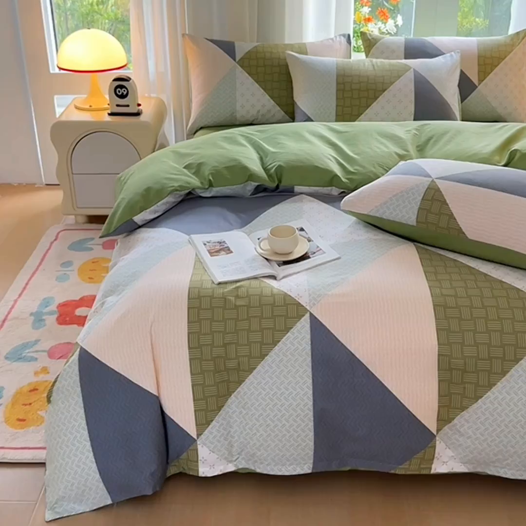 91家纺网 家纺一手货源 找家纺 宇彬家纺 2026直播新款13070全棉纯棉印花单双人被套喷气小清新简约热款学生被罩 伯爵