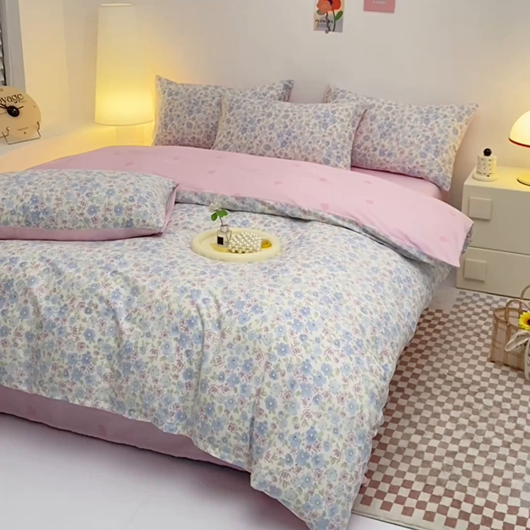 91家纺网 家纺一手货源 找家纺 宇彬家纺 2026直播新款13070全棉纯棉印花单双人被套喷气小清新简约热款学生被罩 花语嫣然