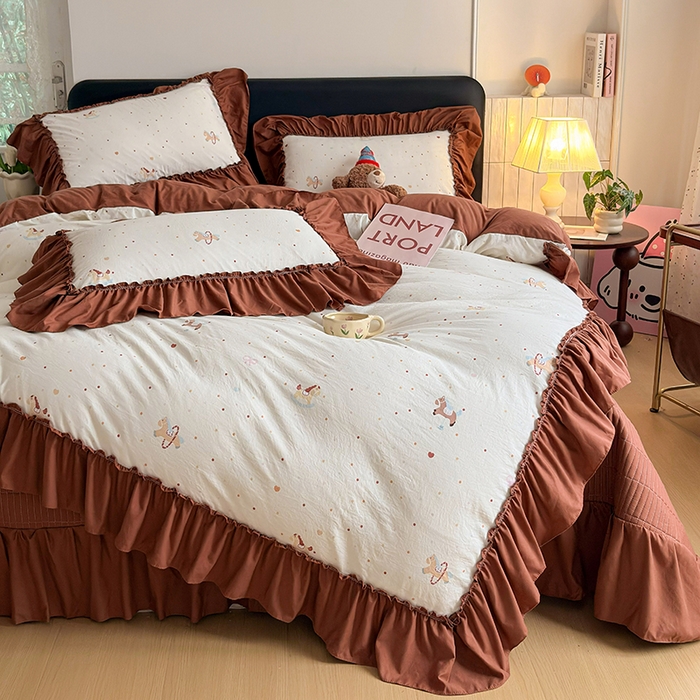 91家纺网 家纺一手货源 找家纺 锦格家纺 2026春夏新款古法水洗棉花边床盖款四件套 幸福加马