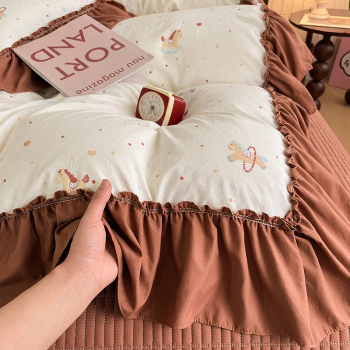 91家纺网 家纺一手货源 找家纺 锦格家纺 2026春夏新款古法水洗棉花边床盖款四件套 幸福加马