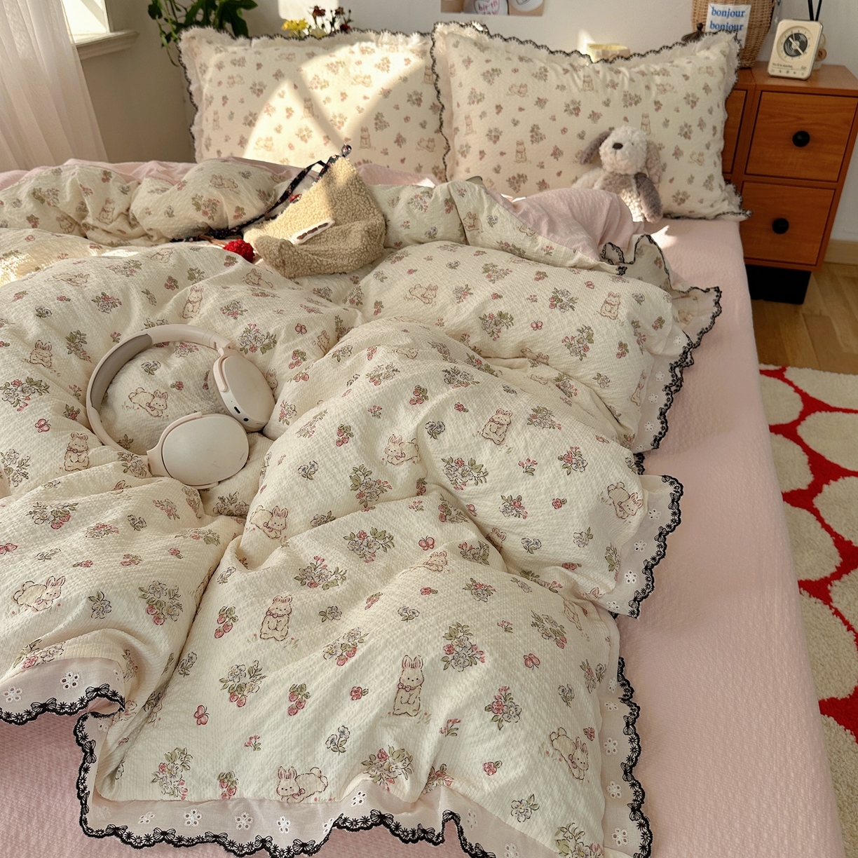 91家纺网 家纺一手货源 找家纺 顾里家纺 2026新款法式复古花边三层纱四件套（会员-2元） 春村小兔