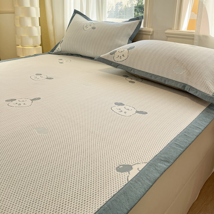 91家纺网 家纺一手货源 找家纺 雅居纺家纺 2026新款A类加厚三明治底提花小清新凉感席床单款凉席席子 晚安小狗