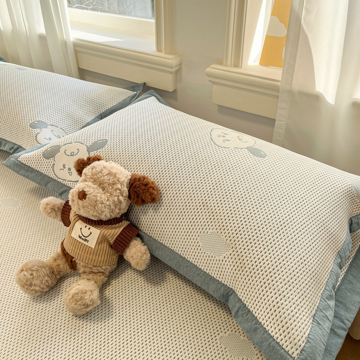 91家纺网 家纺一手货源 找家纺 雅居纺家纺 2026新款A类加厚三明治底提花小清新凉感席床单款凉席席子 晚安小狗