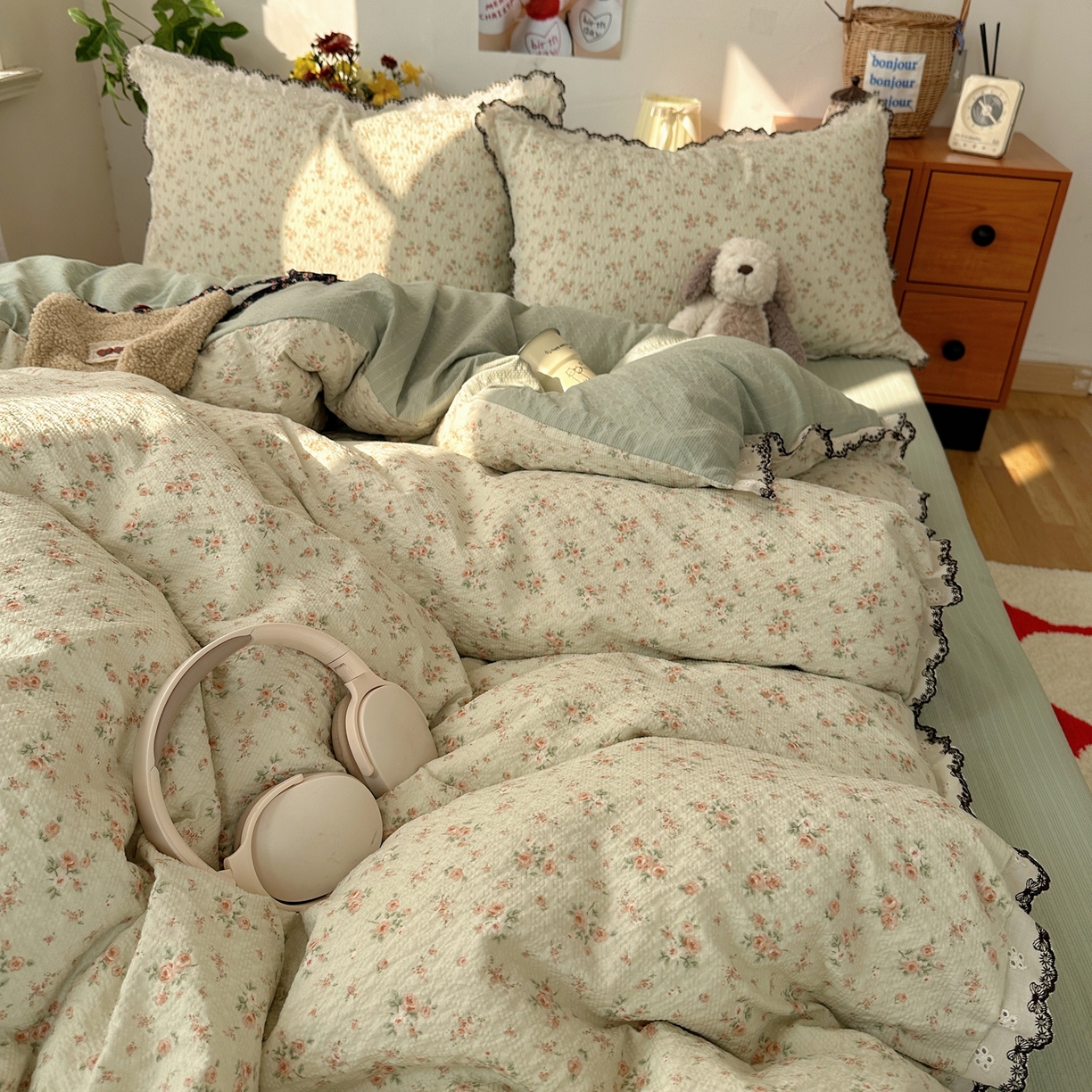 91家纺网 家纺一手货源 找家纺 顾里家纺 2026新款法式复古花边三层纱四件套（会员-2元） 岛屿春山