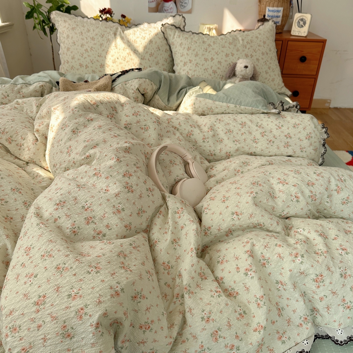 91家纺网 家纺一手货源 找家纺 顾里家纺 2026新款法式复古花边三层纱四件套（会员-2元） 岛屿春山