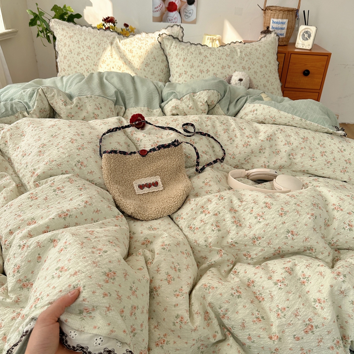 91家纺网 家纺一手货源 找家纺 顾里家纺 2026新款法式复古花边三层纱四件套（会员-2元） 岛屿春山