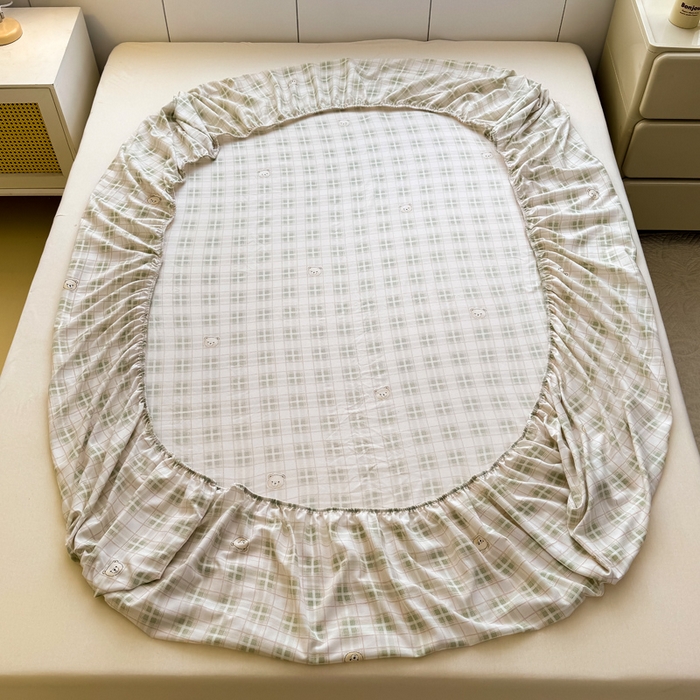 91家纺网 家纺一手货源 找家纺 爱多多家居 2026新款针织棉双层纱床笠 床笠三件套  床笠-格子熊