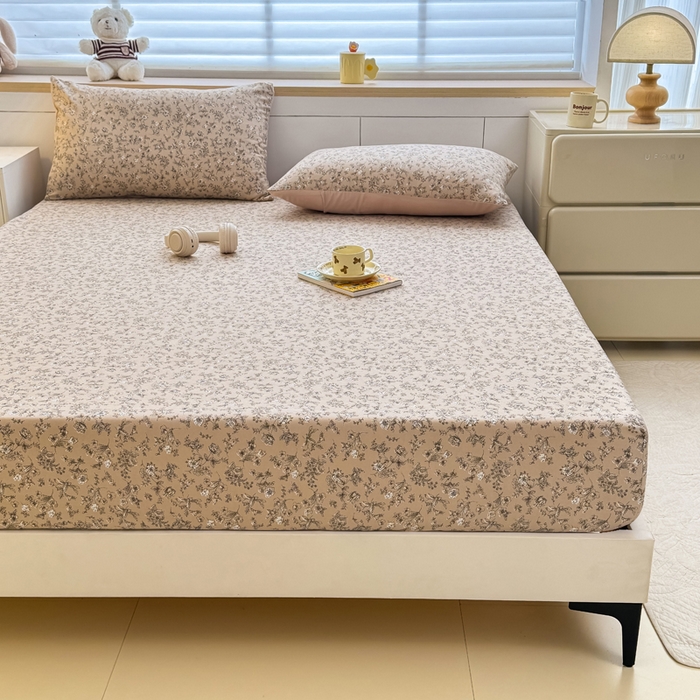 91家纺网 家纺一手货源 找家纺 爱多多家居 2026新款针织棉双层纱床笠 床笠三件套  床笠-花丛咖