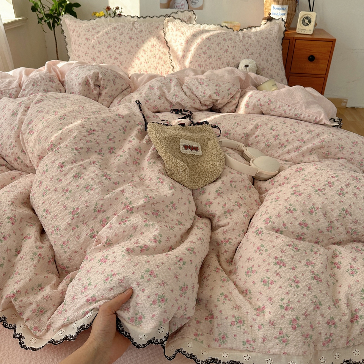 91家纺网 家纺一手货源 找家纺 顾里家纺 2026新款法式复古花边三层纱四件套（会员-2元） 告白手信