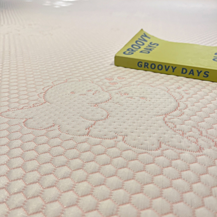 91家纺网 家纺一手货源 找家纺 雅居纺家纺 2026新款A类加厚三明治底提花小清新凉感席床单款凉席席子 小恐龙-粉