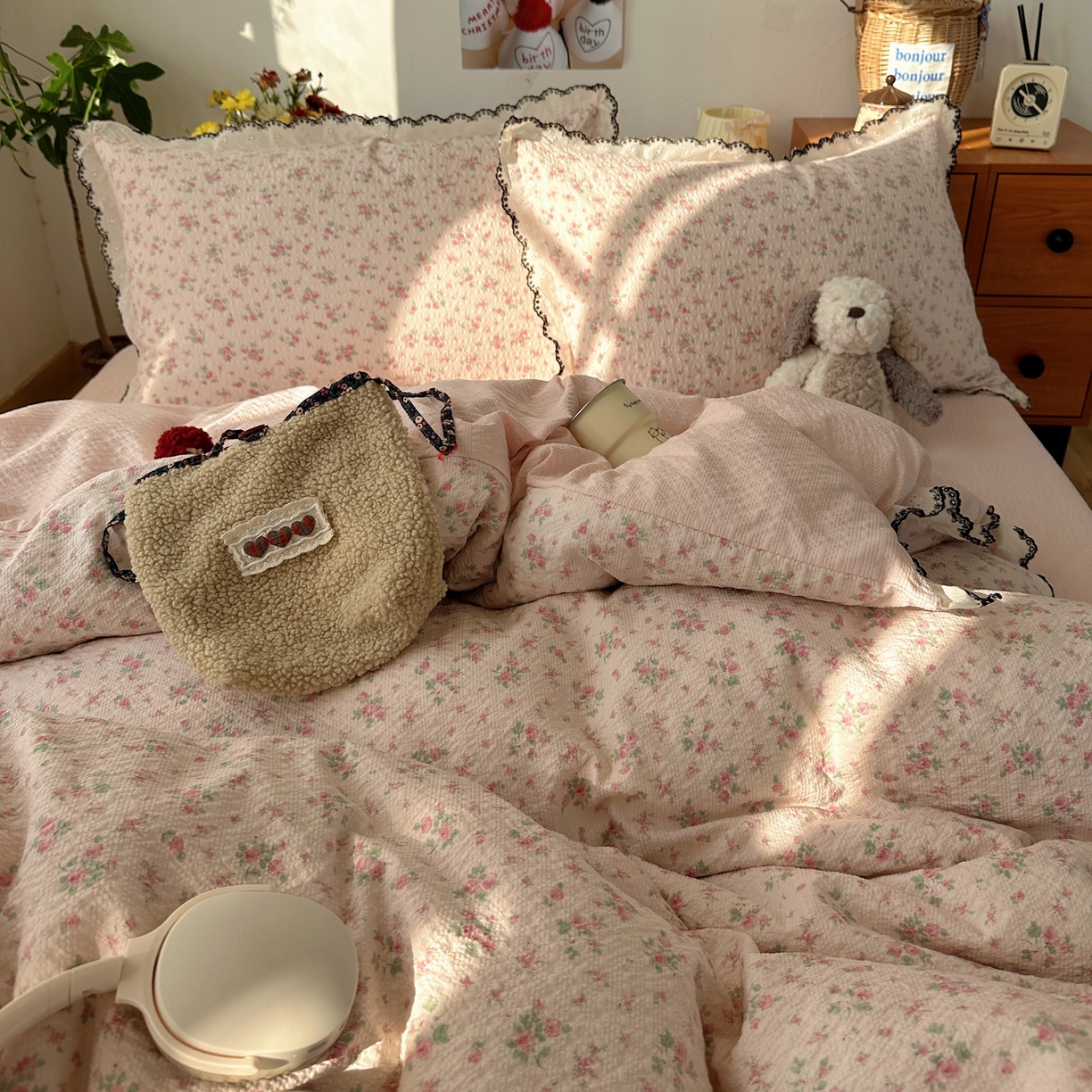 91家纺网 家纺一手货源 找家纺 顾里家纺 2026新款法式复古花边三层纱四件套（会员-2元） 告白手信