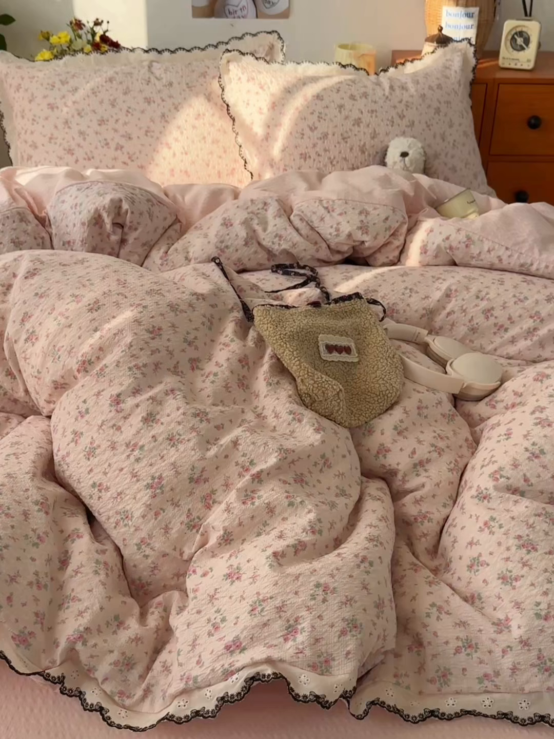 91家纺网 家纺一手货源 找家纺 顾里家纺 2026新款法式复古花边三层纱四件套（会员-2元） 告白手信