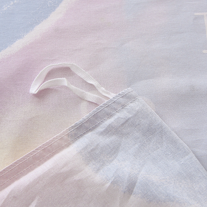 91家纺网 家纺一手货源 找家纺 宇彬家纺 2026直播新款13070全棉纯棉印花单双人被套喷气小清新简约热款学生被罩 爱心记忆