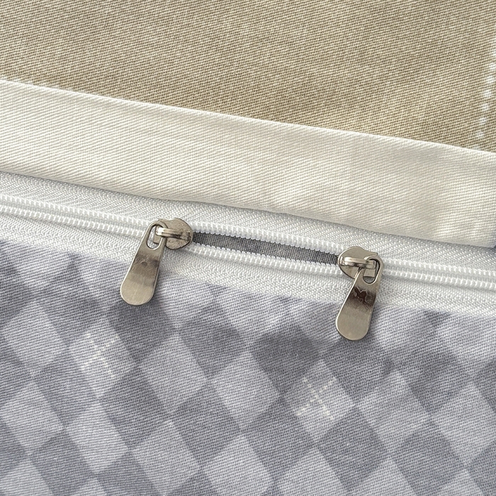 91家纺网 家纺一手货源 找家纺 宇彬家纺 2026直播新款13070全棉纯棉印花单双人被套喷气小清新简约热款学生被罩 蓝色垦丁