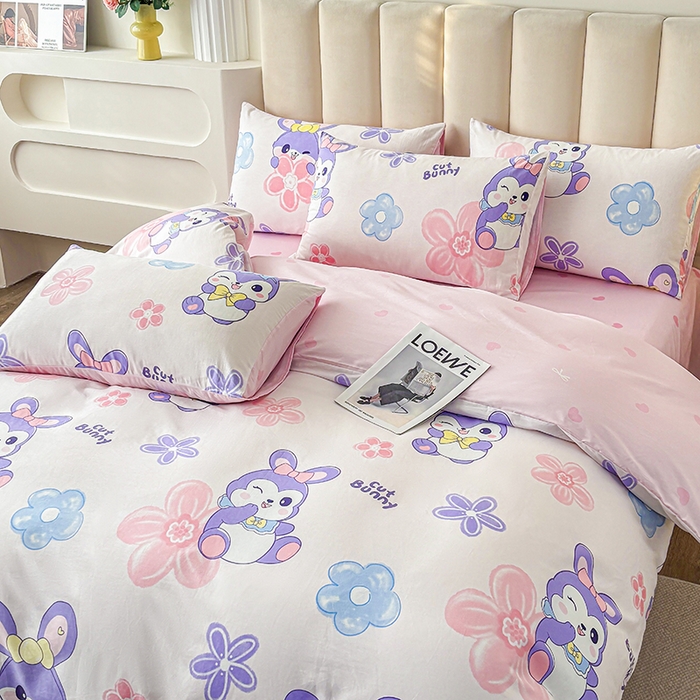 91家纺网 家纺一手货源 找家纺 宇彬家纺 2026直播新款13070全棉纯棉印花单双人被套喷气小清新简约热款学生被罩 粉色兔宠