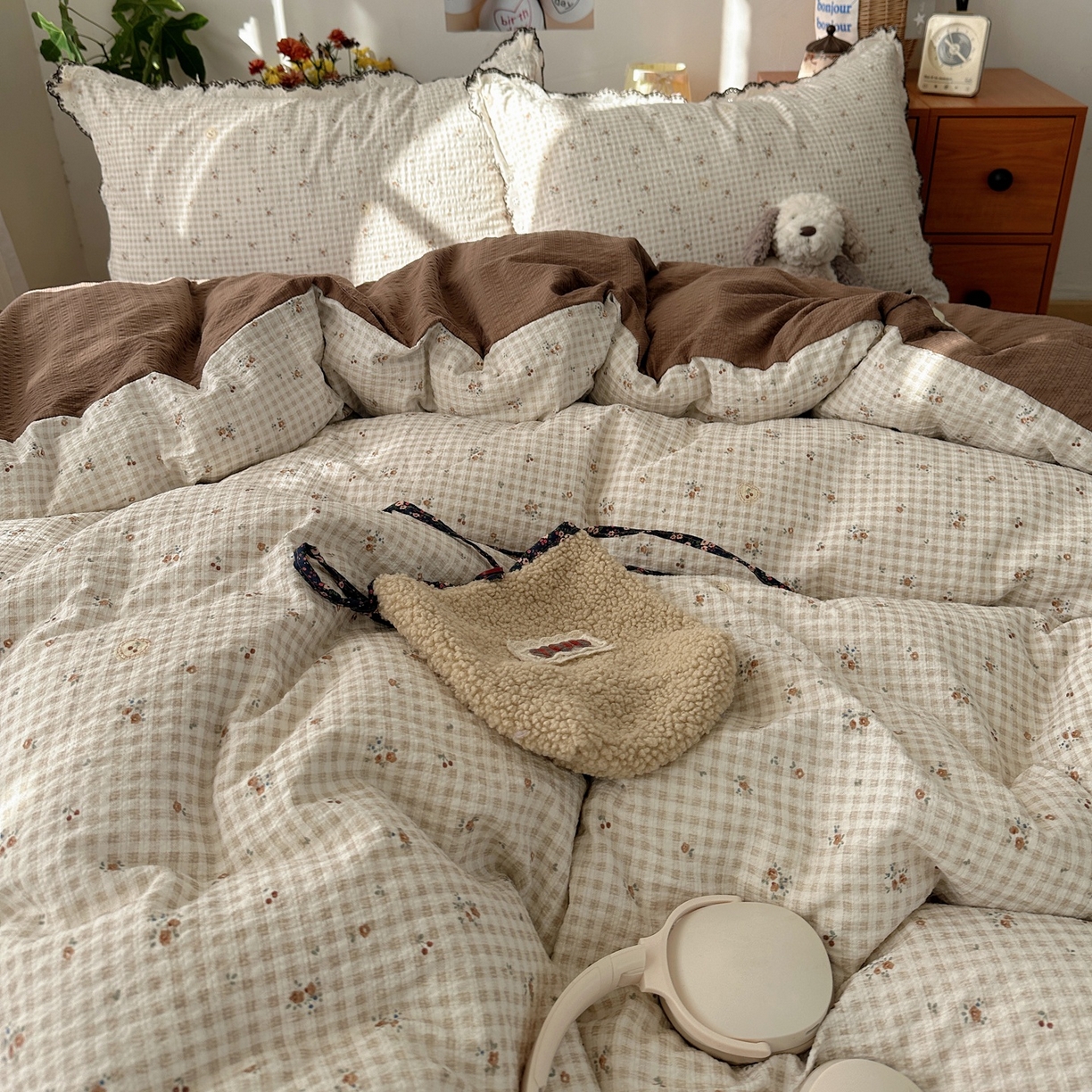 91家纺网 家纺一手货源 找家纺 顾里家纺 2026新款法式复古花边三层纱四件套（会员-2元） 格子樱桃