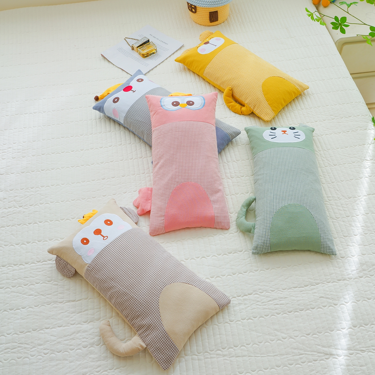 91家纺网 家纺一手货源 找家纺 （总）蔻眠 全棉贴布绣卡通荞麦枕头儿童学生护颈椎枕芯