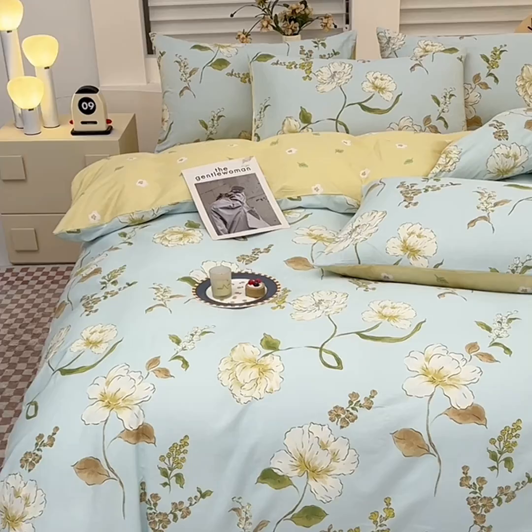 91家纺网 家纺一手货源 找家纺 宇彬家纺 2026直播新款13070全棉纯棉印花单双人被套喷气小清新简约热款学生被罩 花想容-蓝