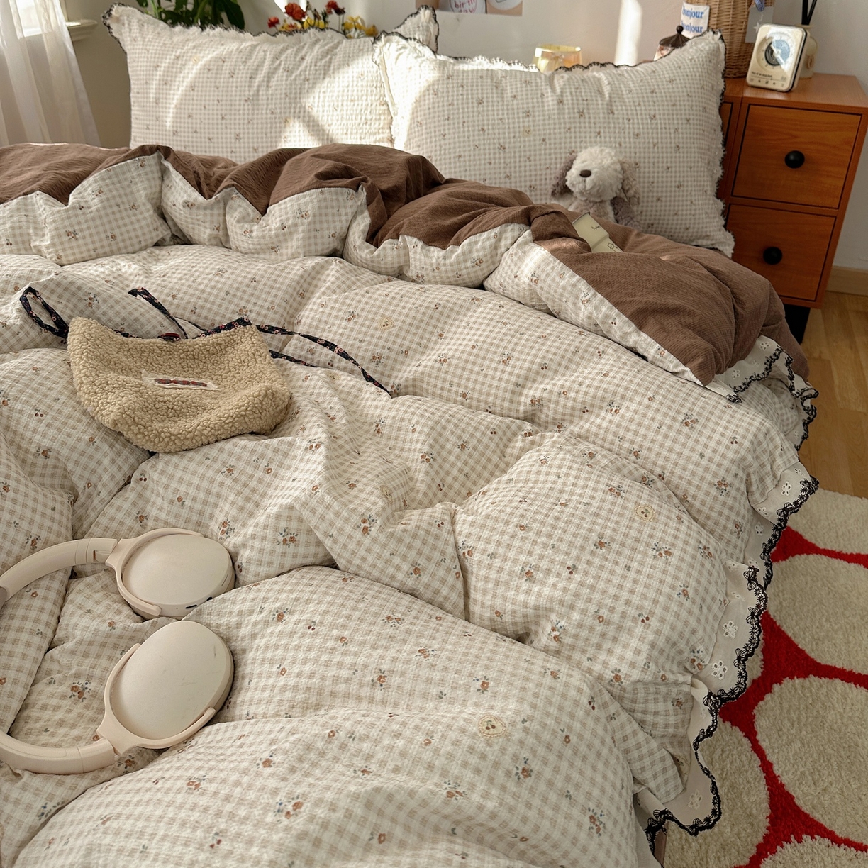 91家纺网 家纺一手货源 找家纺 顾里家纺 2026新款法式复古花边三层纱四件套（会员-2元） 格子樱桃