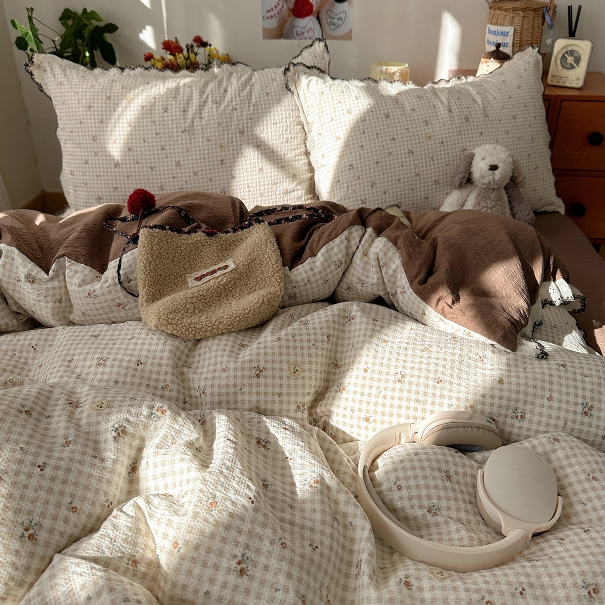 91家纺网 家纺一手货源 找家纺 顾里家纺 2026新款法式复古花边三层纱四件套（会员-2元） 格子樱桃