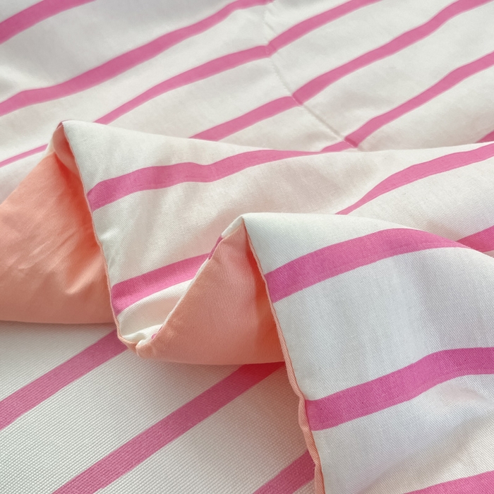 91家纺网 家纺一手货源 找家纺 雅居纺家纺 2026新款全棉绣花夏被夏凉被空调被可配同款老粗布四件套 夏被-小海狸粉