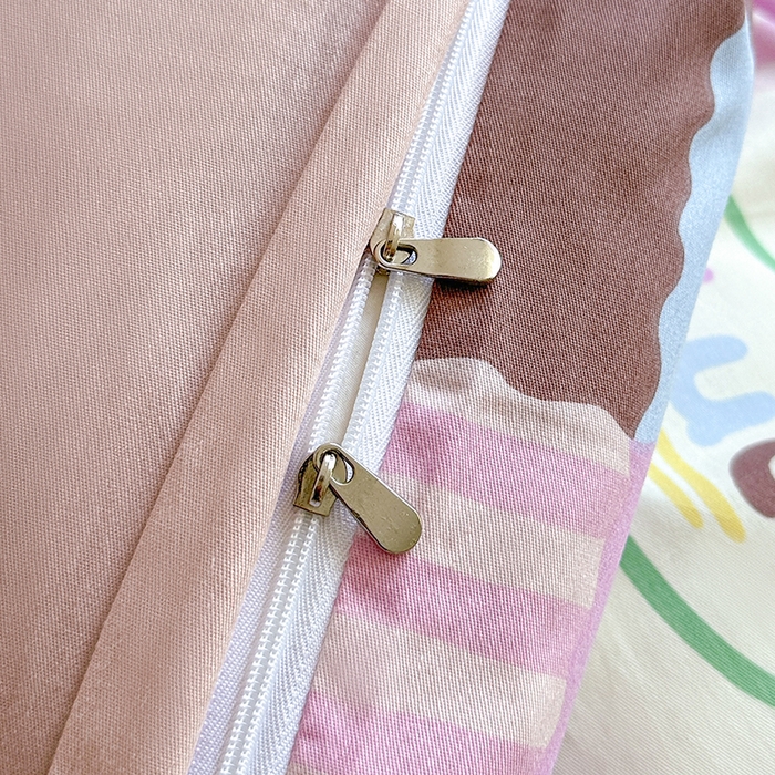 91家纺网 家纺一手货源 找家纺 宇彬家纺 2026直播新款13070全棉纯棉印花单双人被套喷气小清新简约热款学生被罩 浪漫记忆