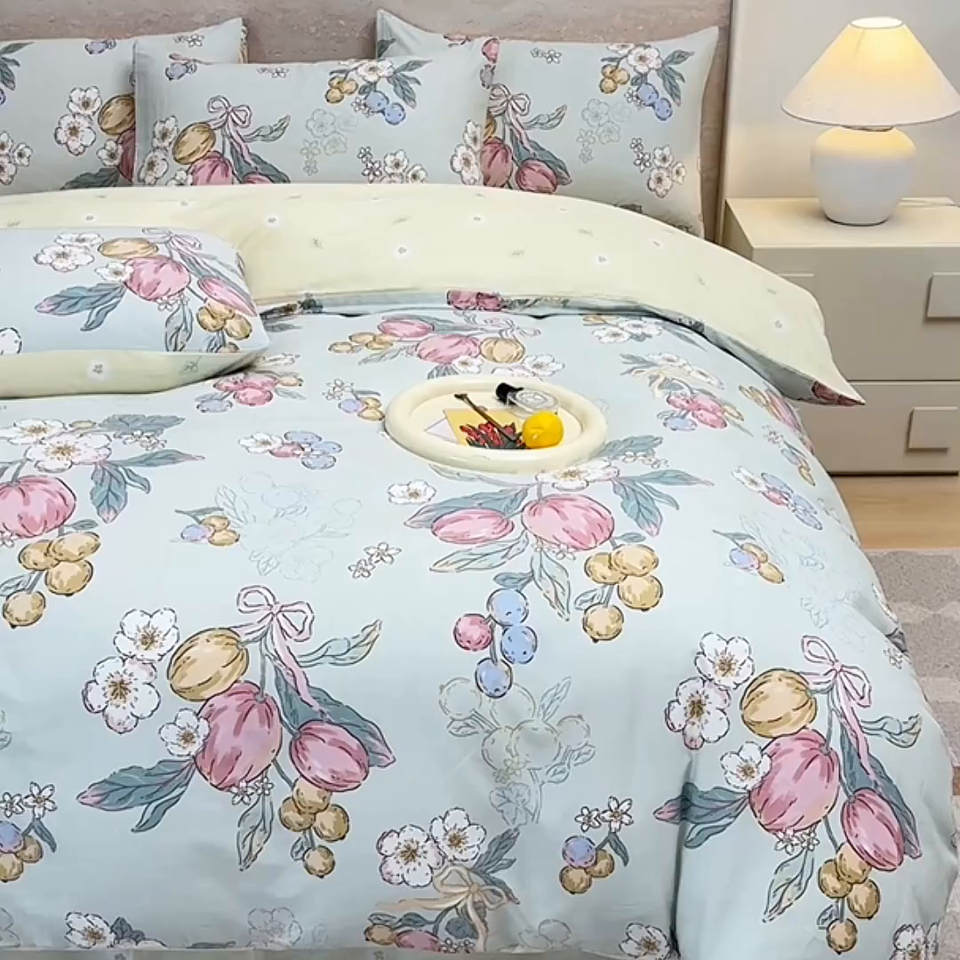 91家纺网 家纺一手货源 找家纺 宇彬家纺 2026直播新款13070全棉纯棉印花单双人被套喷气小清新简约热款学生被罩 硕果