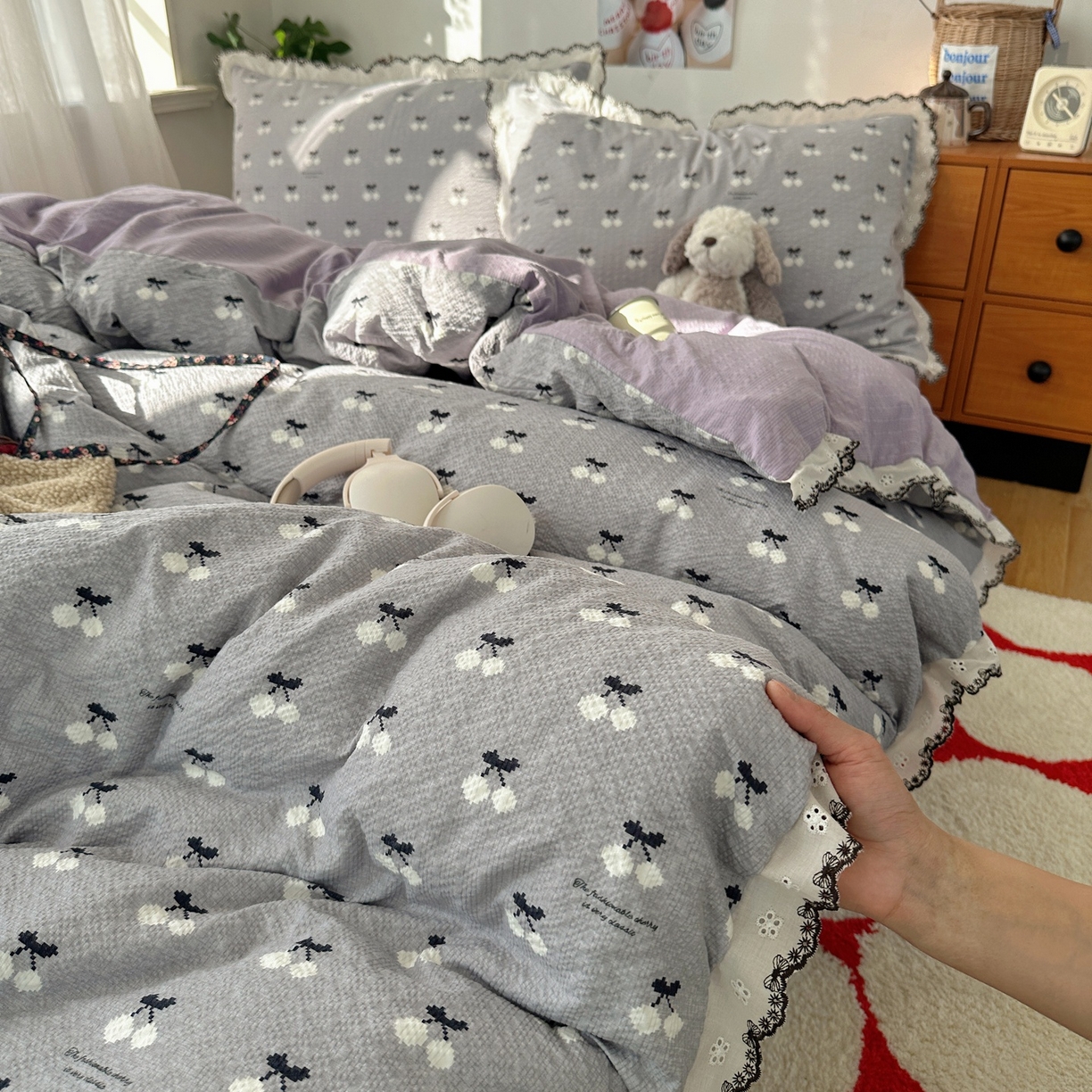 91家纺网 家纺一手货源 找家纺 顾里家纺 2026新款法式复古花边三层纱四件套（会员-2元） 灰紫樱桃