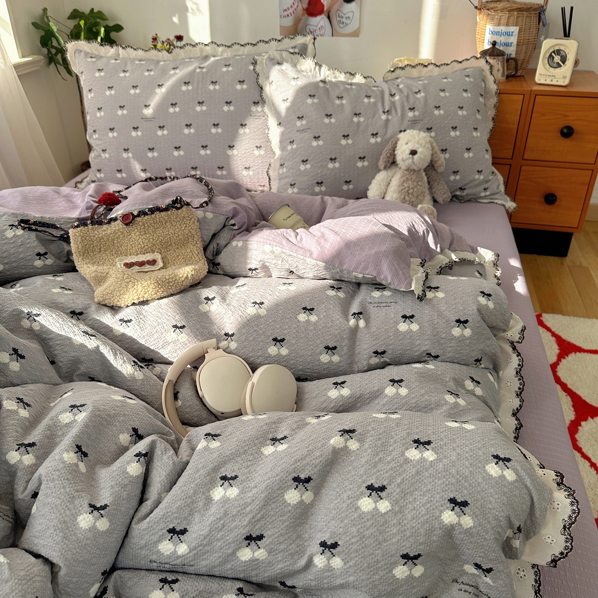 91家纺网 家纺一手货源 找家纺 顾里家纺 2026新款法式复古花边三层纱四件套（会员-2元） 灰紫樱桃