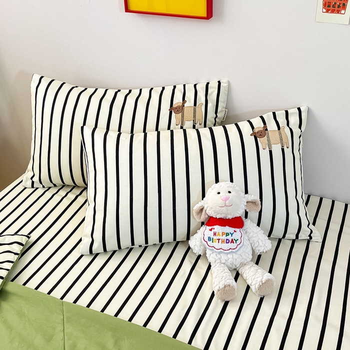 91家纺网 家纺一手货源 找家纺 雅居纺家纺 2026新款全棉绣花夏被夏凉被空调被可配同款老粗布四件套 夏被-小绵羊