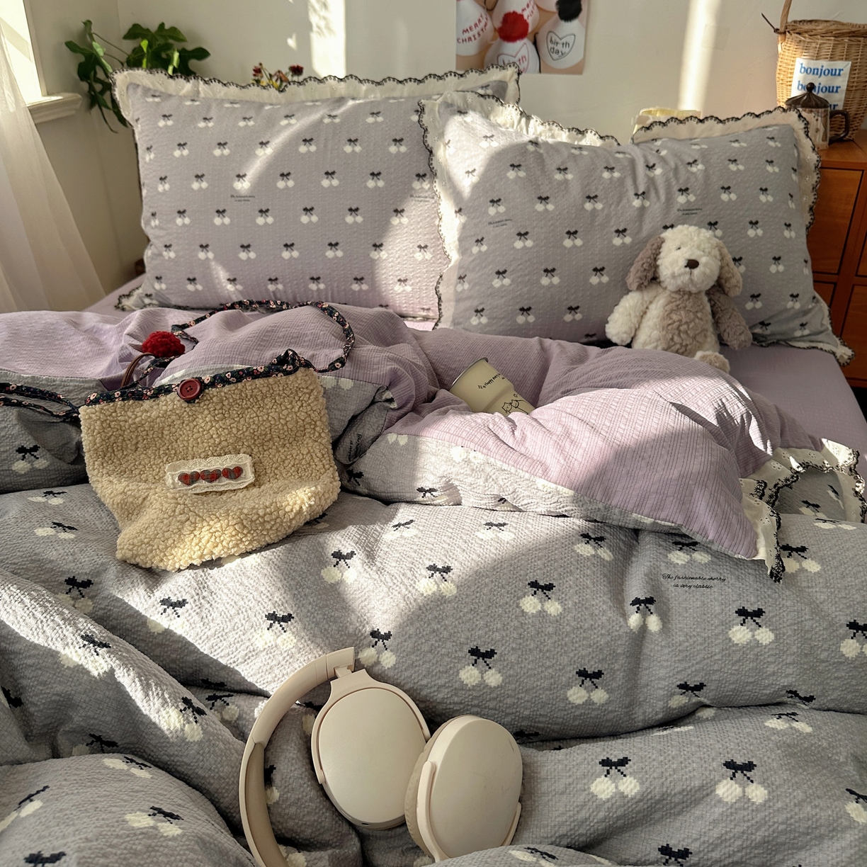 91家纺网 家纺一手货源 找家纺 顾里家纺 2026新款法式复古花边三层纱四件套（会员-2元） 灰紫樱桃