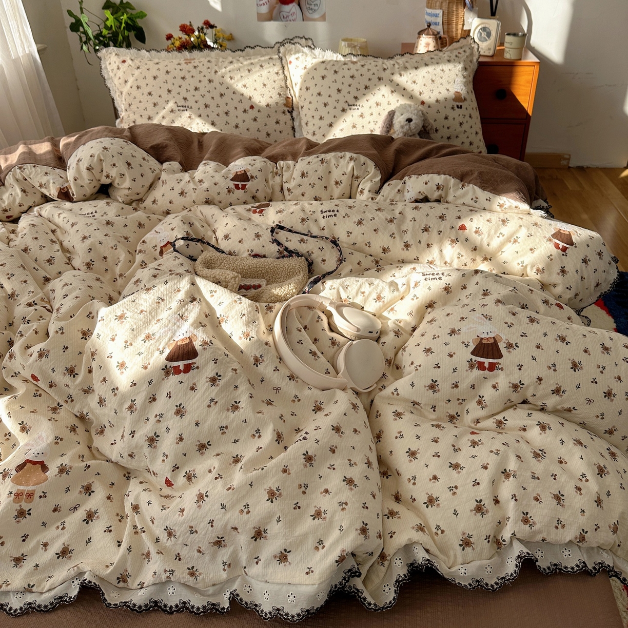 91家纺网 家纺一手货源 找家纺 顾里家纺 2026新款法式复古花边三层纱四件套（会员-2元） 可可小兔