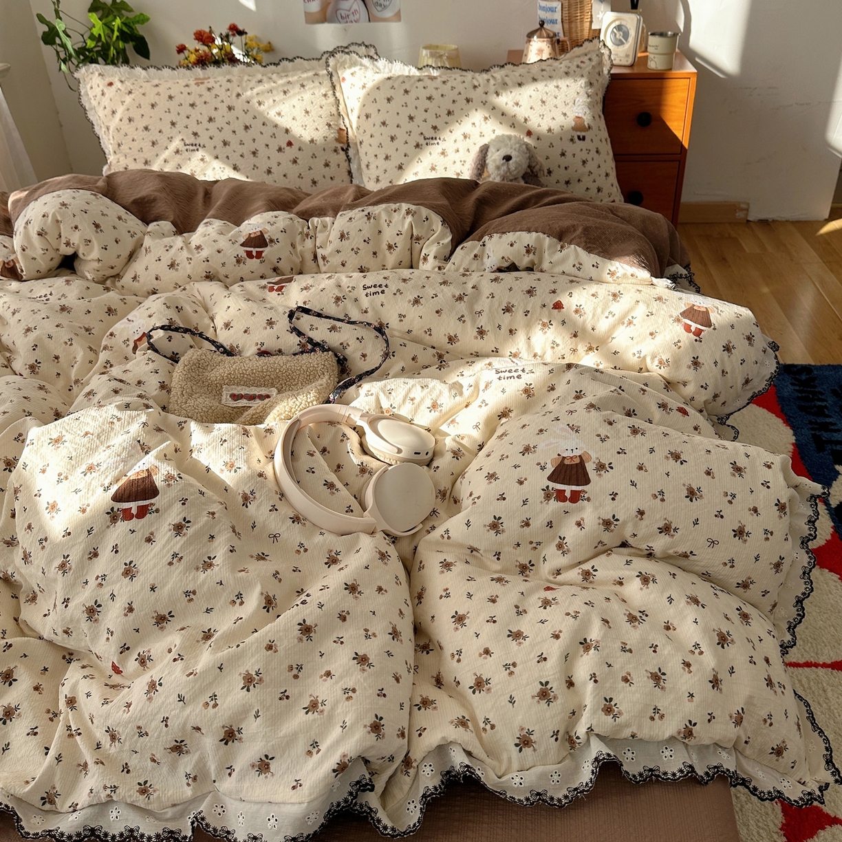 91家纺网 家纺一手货源 找家纺 顾里家纺 2026新款法式复古花边三层纱四件套（会员-2元） 可可小兔