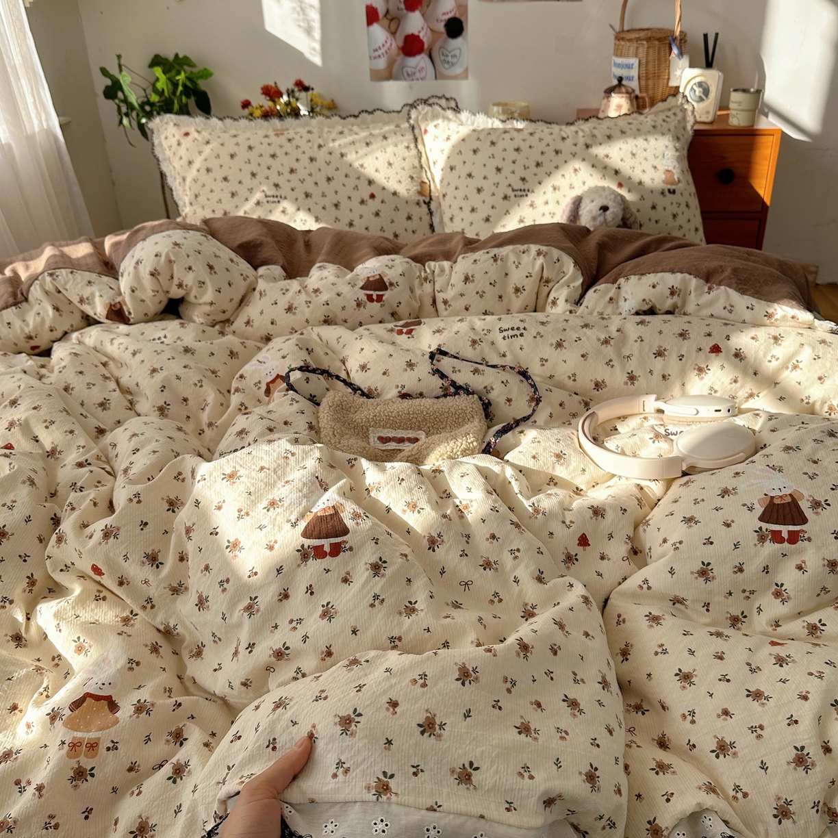 91家纺网 家纺一手货源 找家纺 顾里家纺 2026新款法式复古花边三层纱四件套（会员-2元） 可可小兔