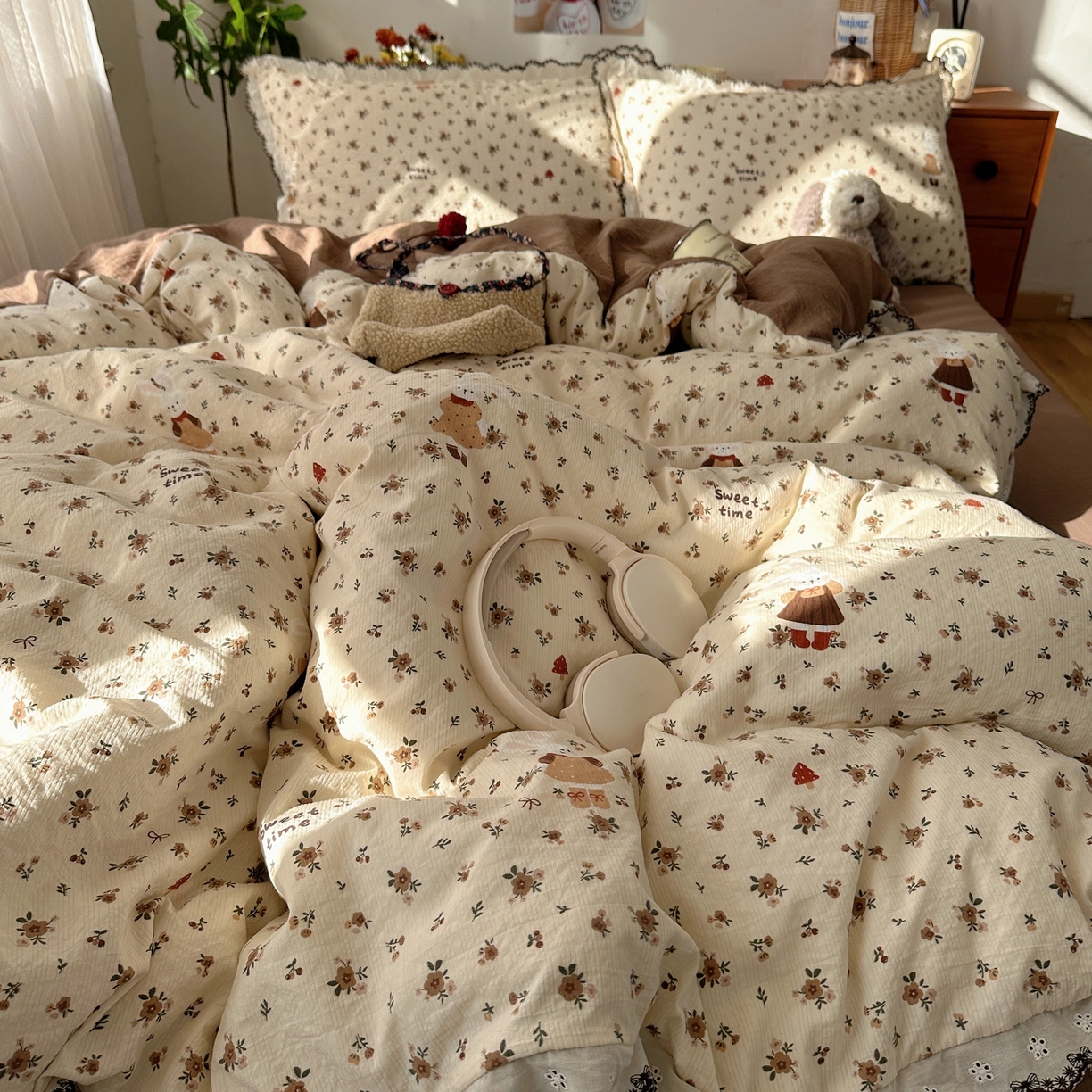 91家纺网 家纺一手货源 找家纺 顾里家纺 2026新款法式复古花边三层纱四件套（会员-2元） 可可小兔