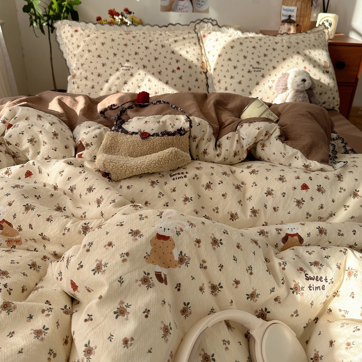 91家纺网 家纺一手货源 找家纺 顾里家纺 2026新款法式复古花边三层纱四件套（会员-2元） 可可小兔