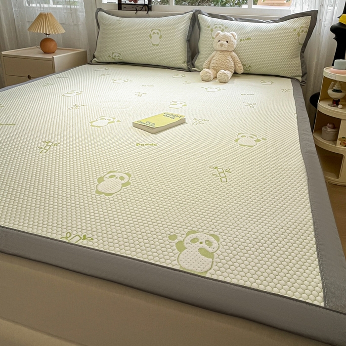 91家纺网 家纺一手货源 找家纺 雅居纺家纺 2026新款A类加厚三明治底提花小清新凉感席床单款凉席席子 熊猫竹子