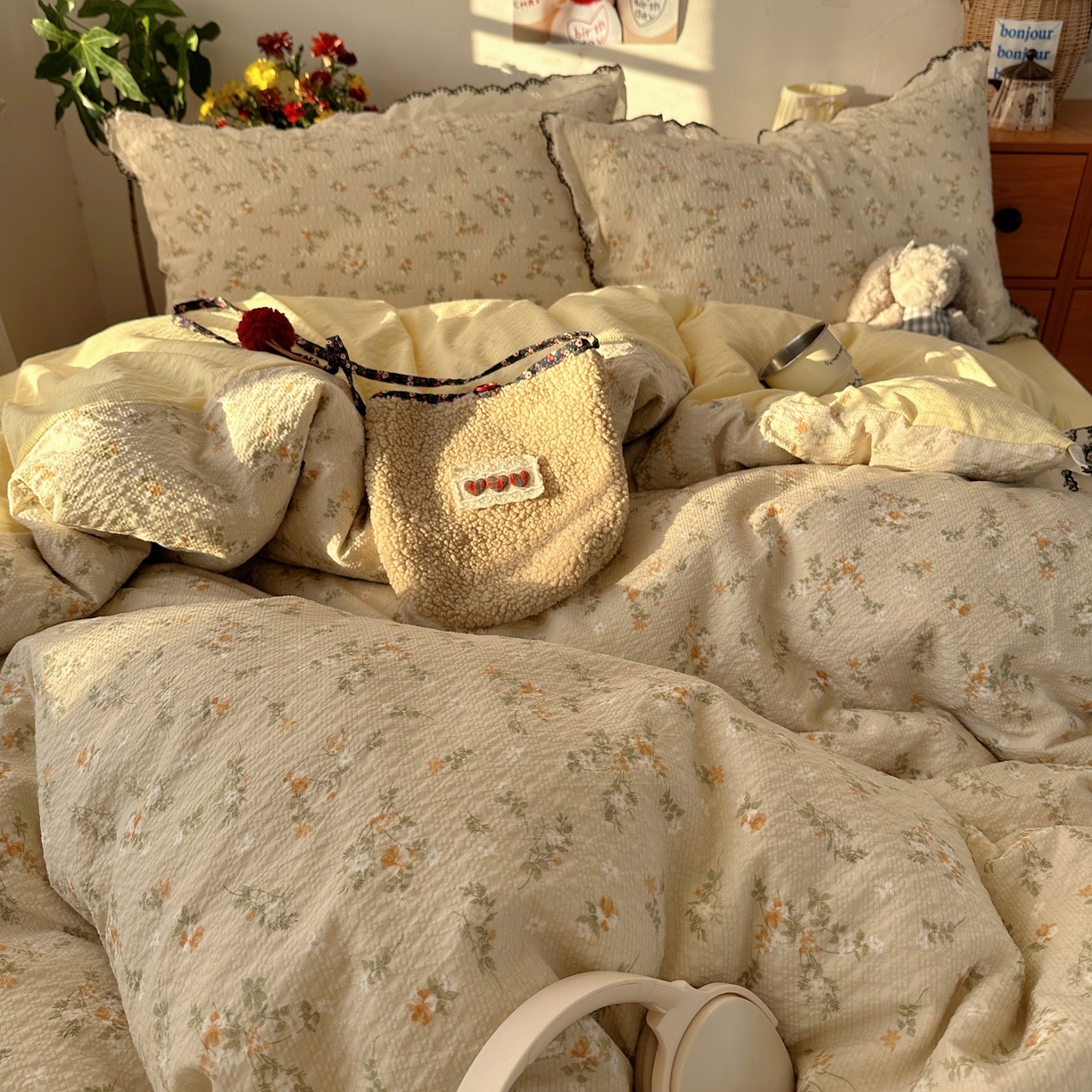 91家纺网 家纺一手货源 找家纺 顾里家纺 2026新款法式复古花边三层纱四件套（会员-2元） 梨花小园