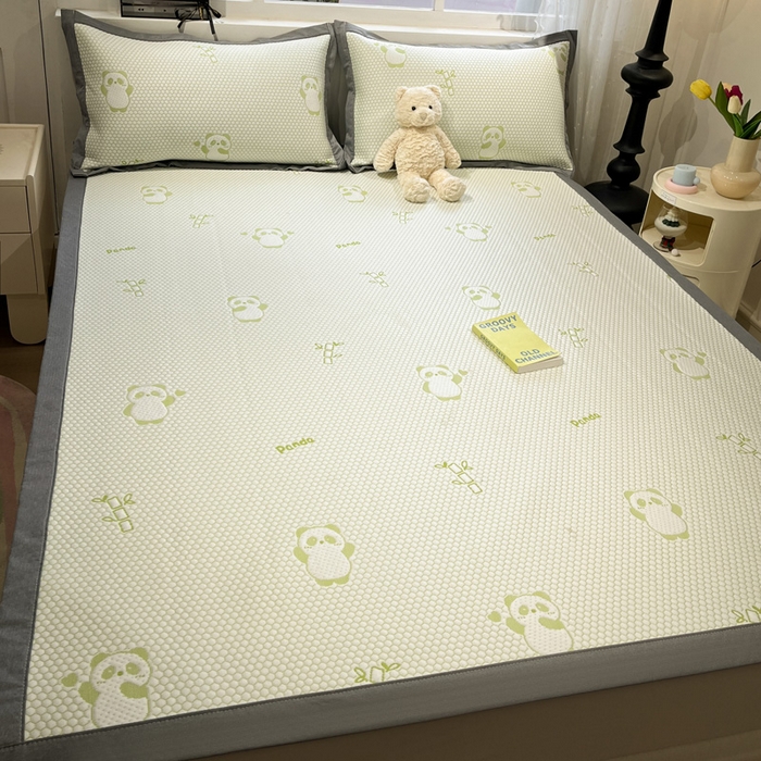 91家纺网 家纺一手货源 找家纺 雅居纺家纺 2026新款A类加厚三明治底提花小清新凉感席床单款凉席席子 熊猫竹子