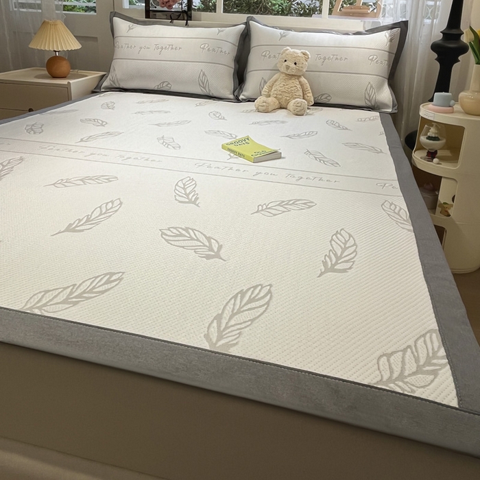 91家纺网 家纺一手货源 找家纺 雅居纺家纺 2026新款A类加厚三明治底提花小清新凉感席床单款凉席席子 叶子