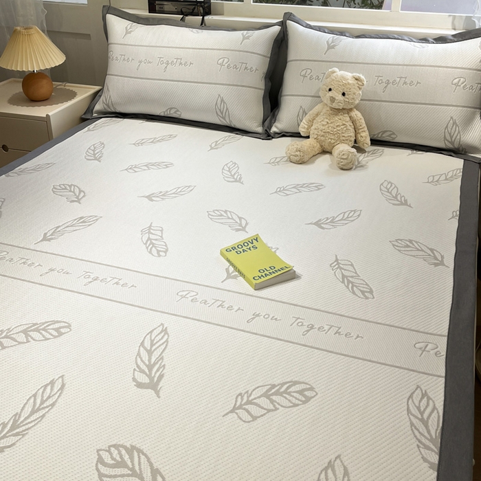 91家纺网 家纺一手货源 找家纺 雅居纺家纺 2026新款A类加厚三明治底提花小清新凉感席床单款凉席席子 叶子